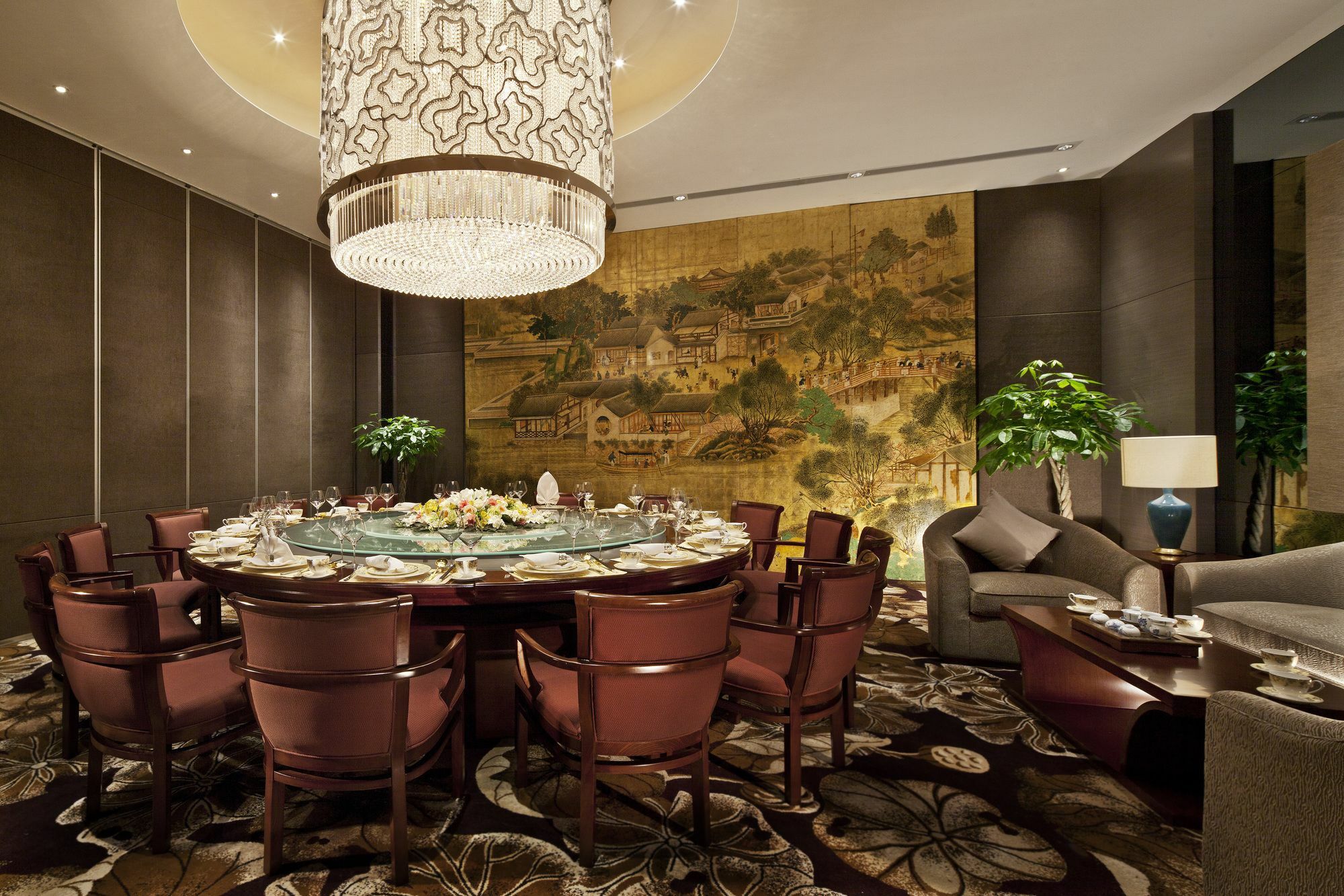 Riverside Hotel 5*